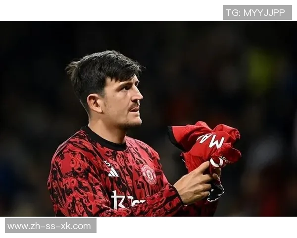 吉滕斯表现不佳引发热议5600万转会费6场比赛颗粒无收 吉滕斯表现不佳引发热议5600万转会费6场比赛颗粒无收