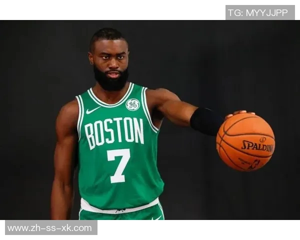 新的受害者曝光杰伦布朗发际线粉再引热议霍兰肩膀黑色伤痕引关注